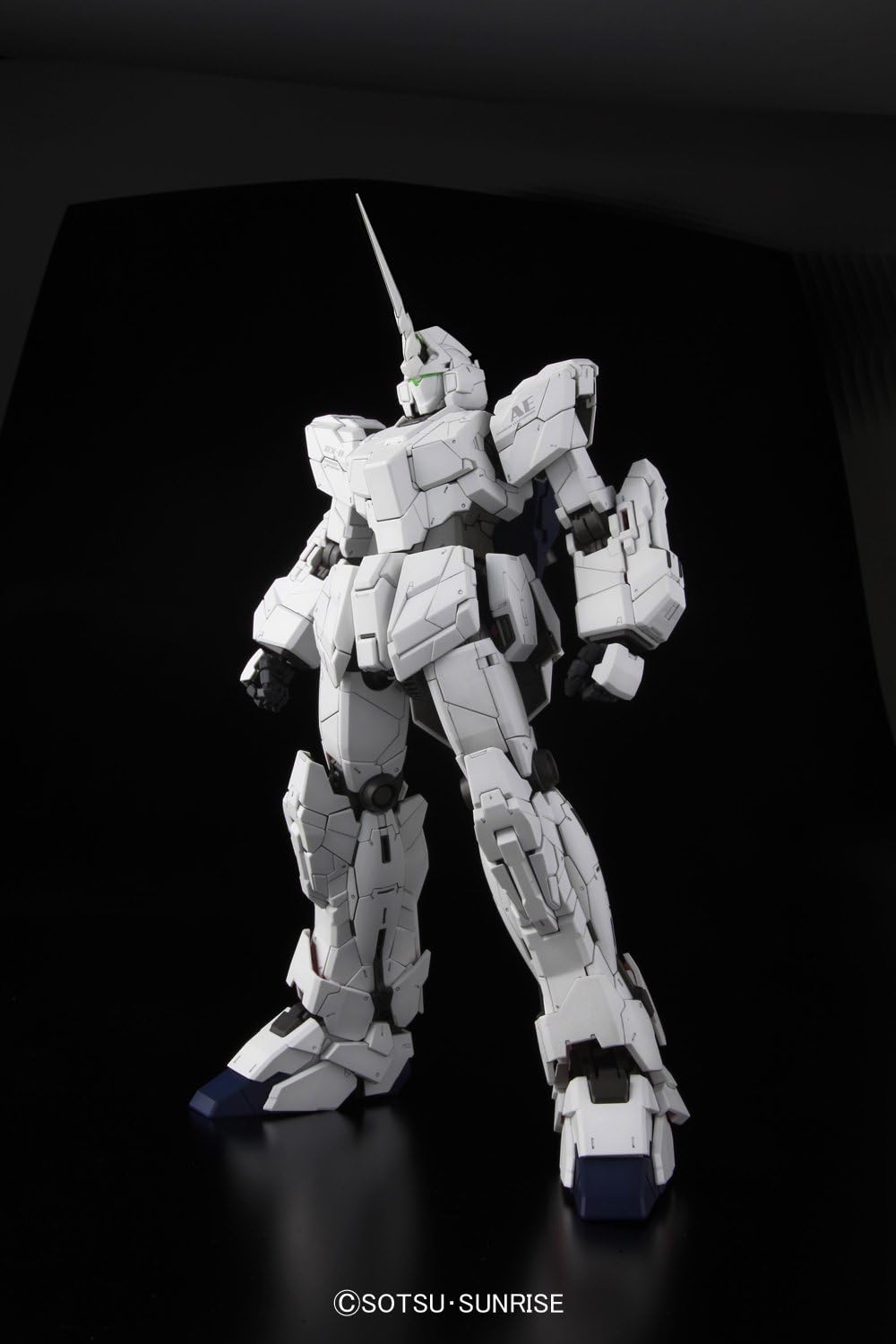 PG Unicorn Gundam + LED Lights