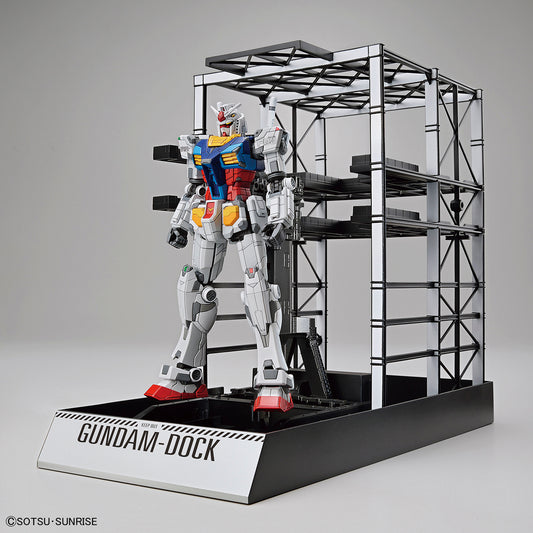 1/144 RX-78F00 Gundam & Gundam-Dock